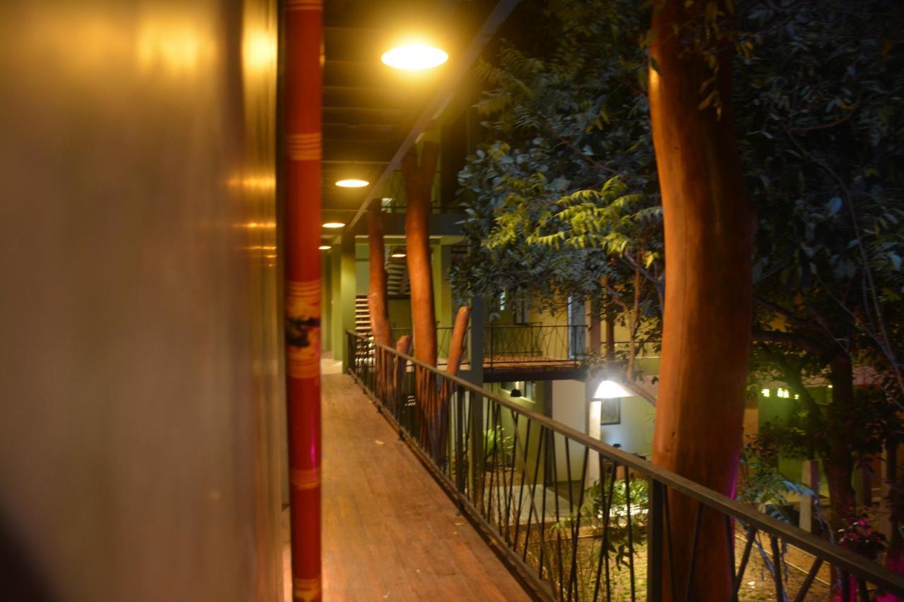 Royal Tusker Hotel Udawalawe Exterior photo